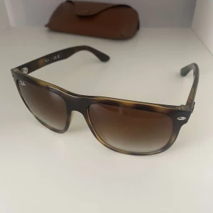 Rayban Boyfriend Light Havana  - Bra skick 9/10 inga synliga defekter  Rb4147 710/51 56 15 🦩🦩🕶️
