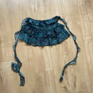 Kjol - Jättefin kjol som används som strandkjol. Jättefin till sommaren