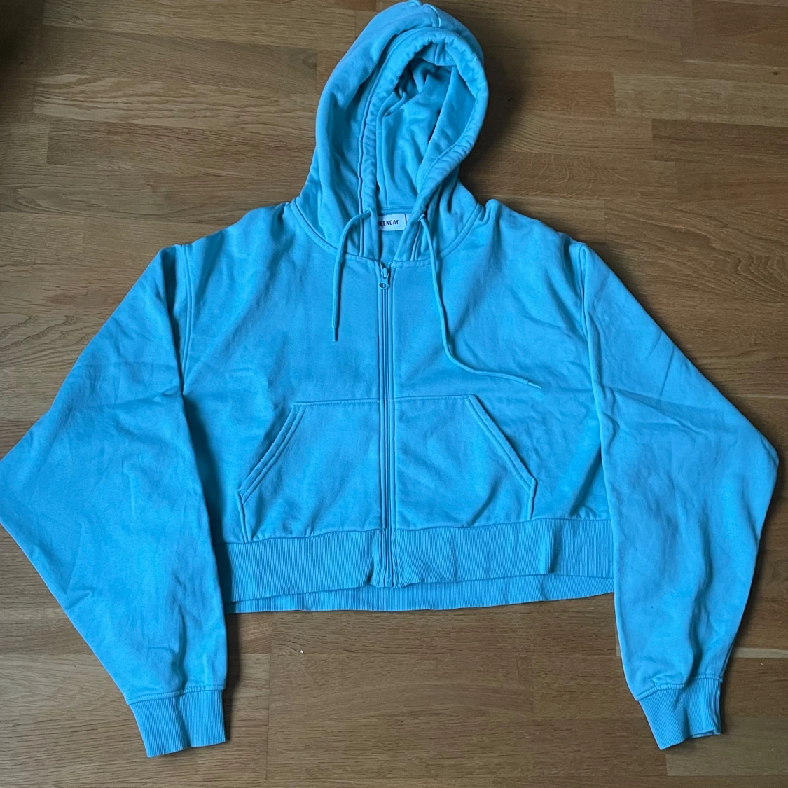 Croppad zip up