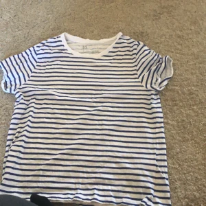 T-shirt - Bra skick, aldrig använd