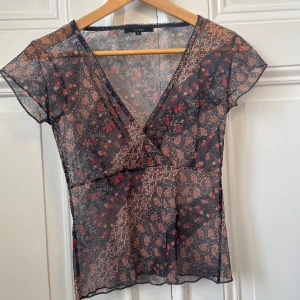 Meshtop - Snygg mönstad meshtopp 💋