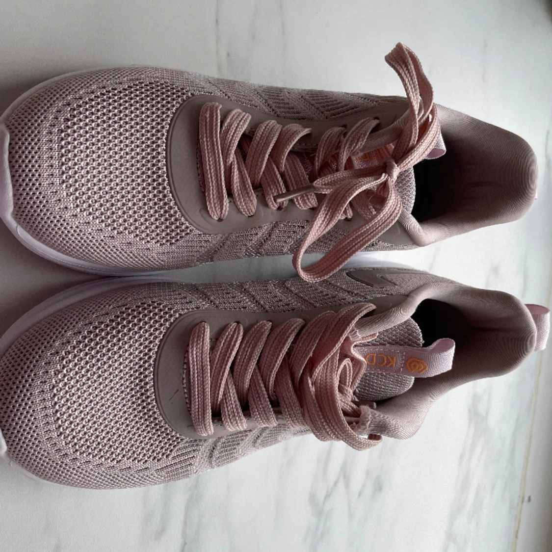 Helt nya träning fritids skor stl 37 - 90