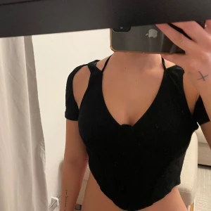 Svart topp - Aldrig använt endast provat 