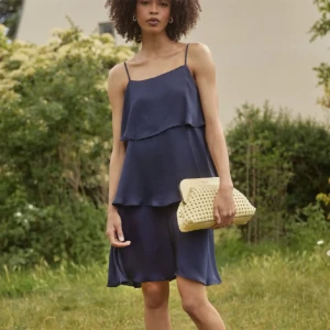 Volangklänning - Superfin volangklänning!