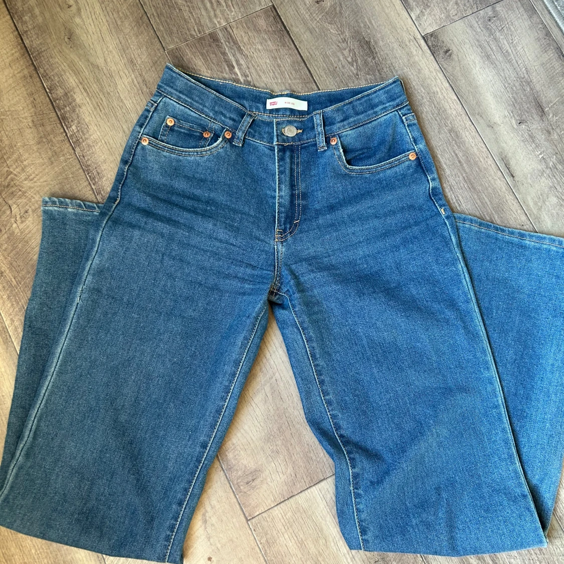 Levis jeans