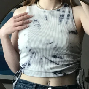 Topp med snören - Bra skick 💫