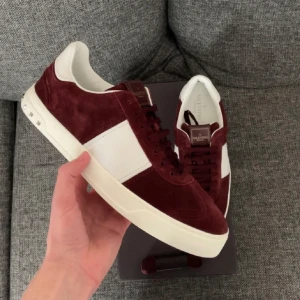 Valentino Flycrew - Hej, säljer dessa sköna skor, SOLD 