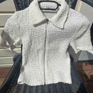 Vit T-shirt  - XXS/32/4  Helt ny 