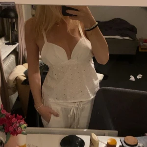 Vit topp - Supersöt topp som jag sytt själv! Perfekt till sommaren🩷