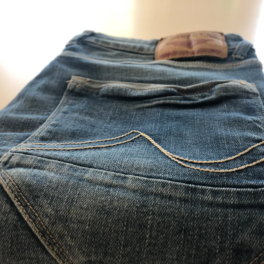 Petrol Industries jeans i fintskick. De har inte använts på ett bra tag och väntar på en ny ägare.. Jeans & Byxor.