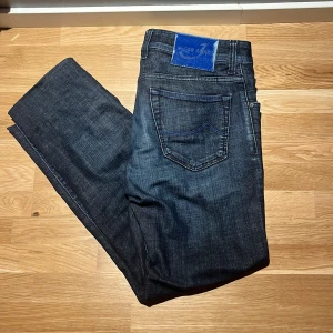 Jacob Cohën 622 - Säljer mina extremt sköna Jacob Cohën jeans i grymt skick! Skriv vid minsta lilla fundering🙌🏼💫 (psst.. fraktar samma dag;)
