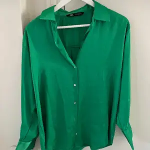 Grön skjorta använd 1 gång 