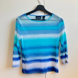 Mesh blus - En jättefin mesh blus, se ut som ny!