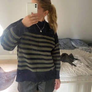 Stickad tröja Zara - Säljer denna tröja från Zara⭐️