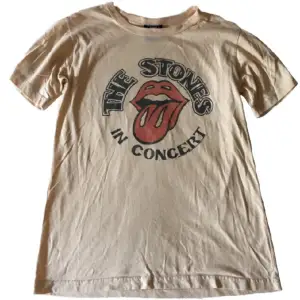 Beige Rolling Stones T-shirt! Ca M-L