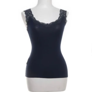 Spetslinne - Mörkblått spetslinne 