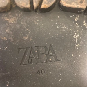 Zara stövlar - Stövlar från Zara i storlek 40, använda ett fåtal gånger.
