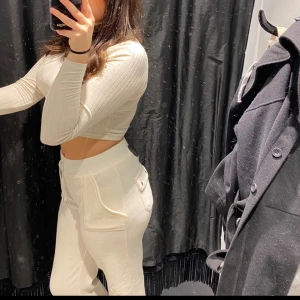 Vita juciy - Säljer mina vita juciy. Köpta på raglady. 