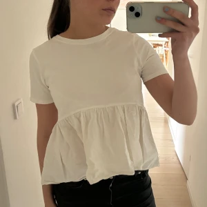 Topp - Vit topp från zara i S