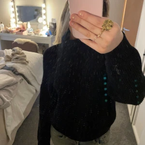 polo tröja❤️ - jätte fin tröja med polo krage, säljer pga använder aldrig💗