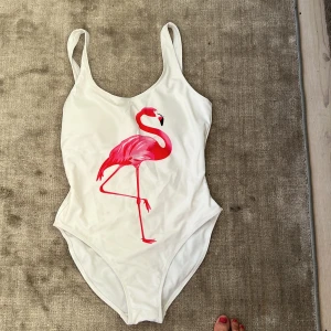 Baddräkt  - Minimalt använd