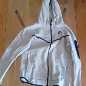 Nike tech - Aldrig använda 