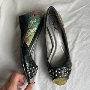 Klackskor - Ass feta klackskor från Qupid🥰väldigt liten klack! Storlek 38🥰men skulle själv säga 37!