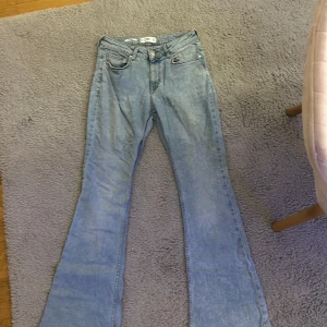 Bootcut mng jeans  - Super fina men för stora för mig 💕 lägg prisförslag 💕💕