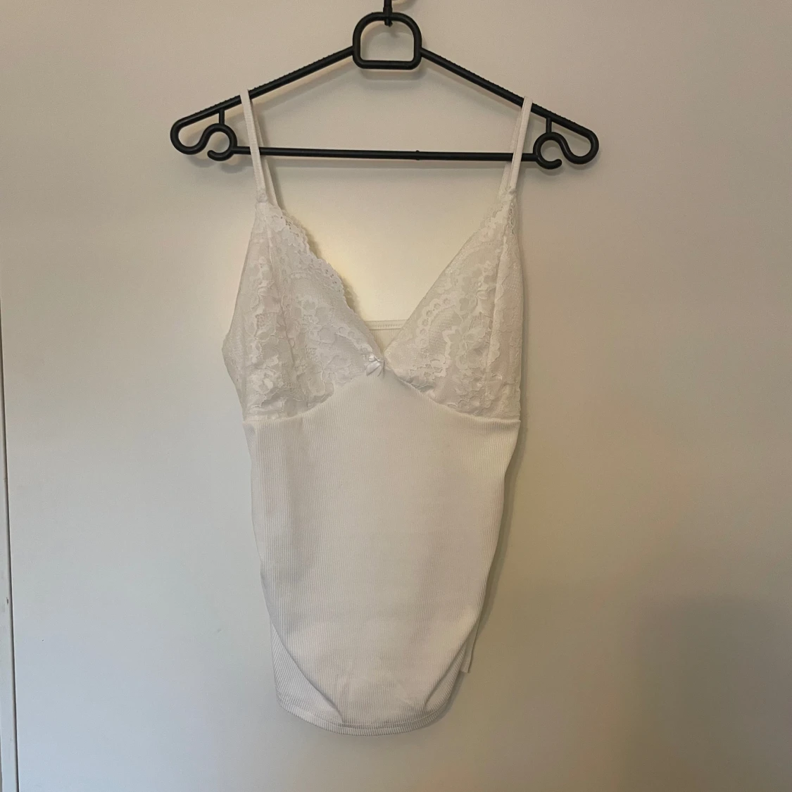 Vitt linne med spets - 91