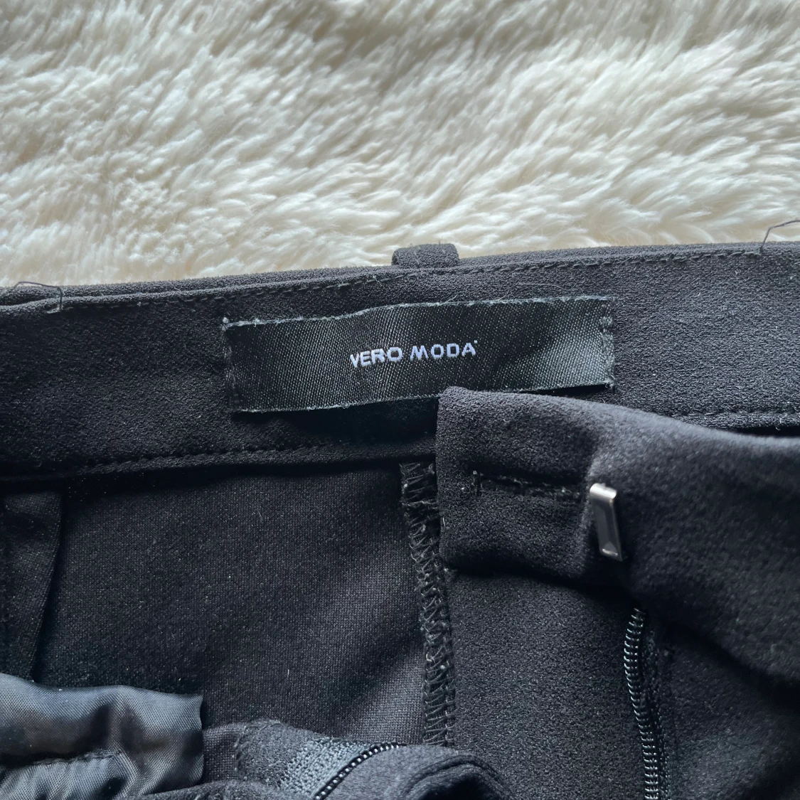 Vero moda kostymbyxor - 91