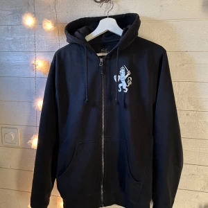 Ifk Göteborg Hoodie - En riktigt fet ifk Göteborg hoodie i storlek M! Inga hål eller märken då den nästan e helt ny. 
