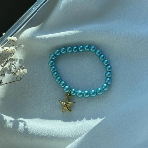 Handgjort armband  - 🤍