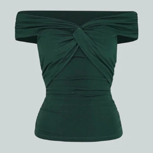 Topp - Skit snygg och eftertraktad topp i grön💗 Den är endast använd 1 gång så i bra skick!