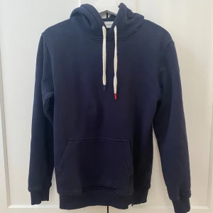 LES DEUX HOODIE - Fet Les Deux hoodie Storlek S Nypris 1200kr Mitt pris 600kr