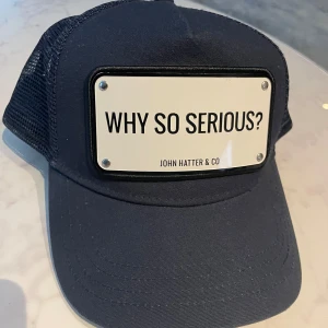 John Hatter Keps - 10/10 helt ny och oanvänd Nypris ca 1000kr