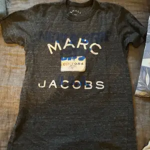 Marc by marc jacobs t-shirt. Självklart äkta. Passar XS-M. Fint skick