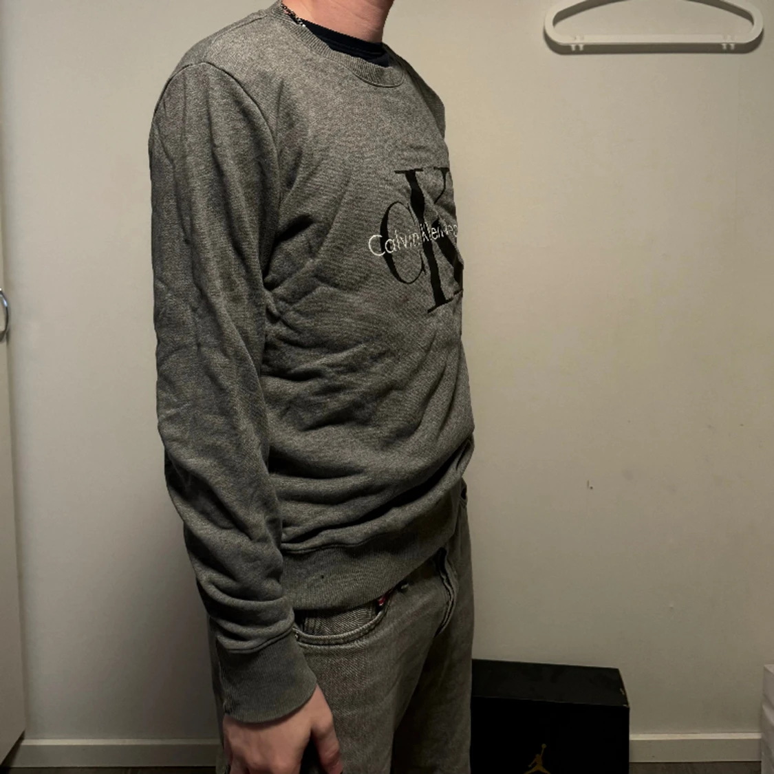 Calvin klein jeans sweatshirt  - 90