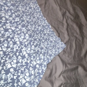 Kjol - Blommig kjol från lager 157