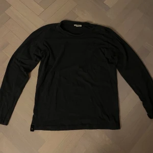 Diesel tröja - Skön diesel tröja med bra proportioner. Skriv gärna vid intresse.