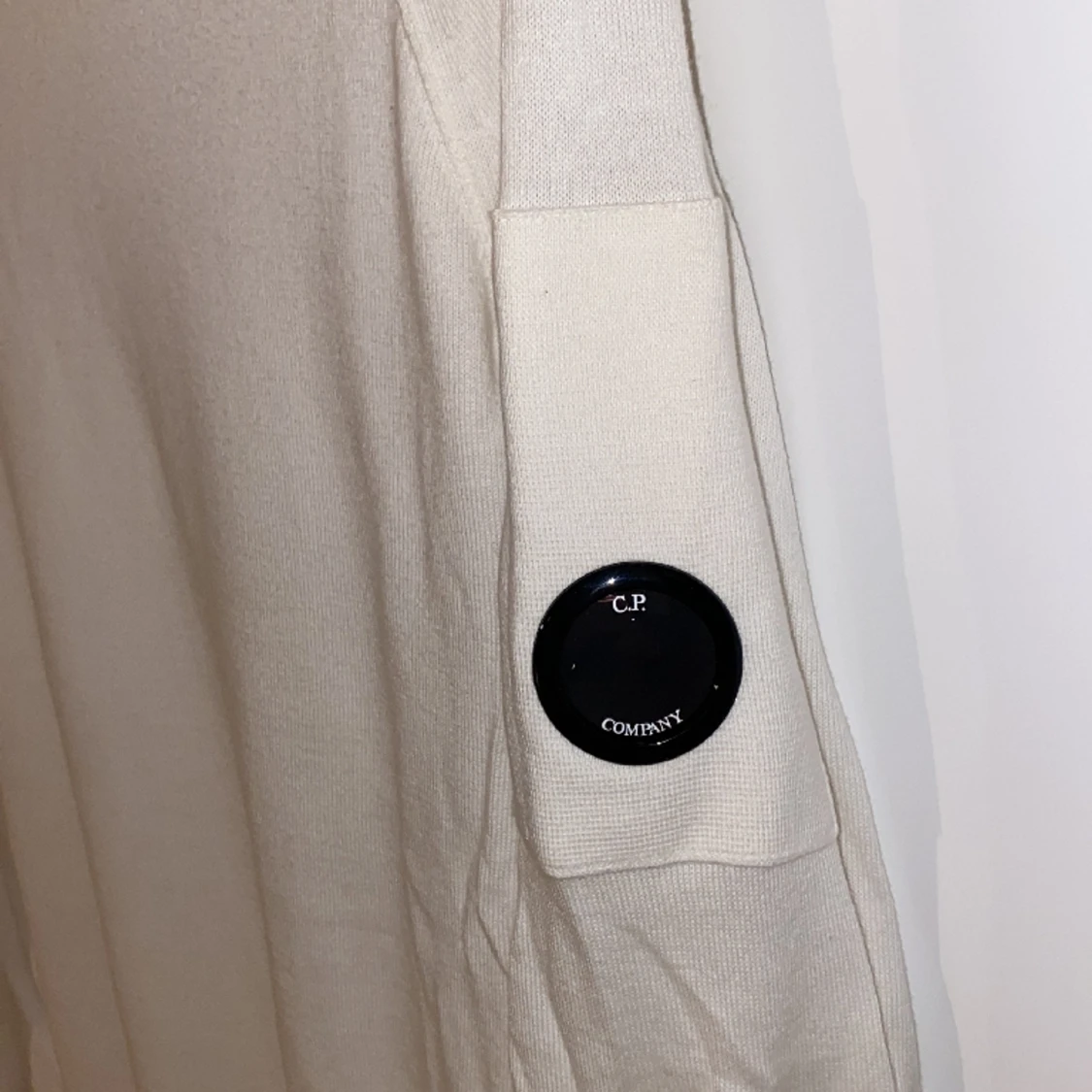 CP Company tröja (Äkta & ny) - 90