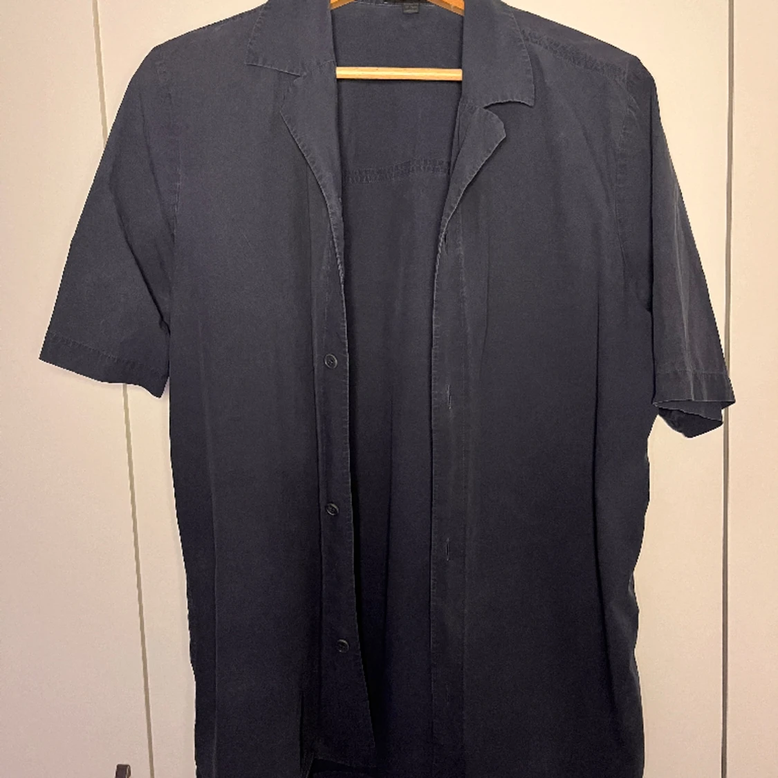 Kortärmad skjorta från COS