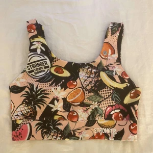 Stronger träningstopp - Stronger träningstopp / sport bh