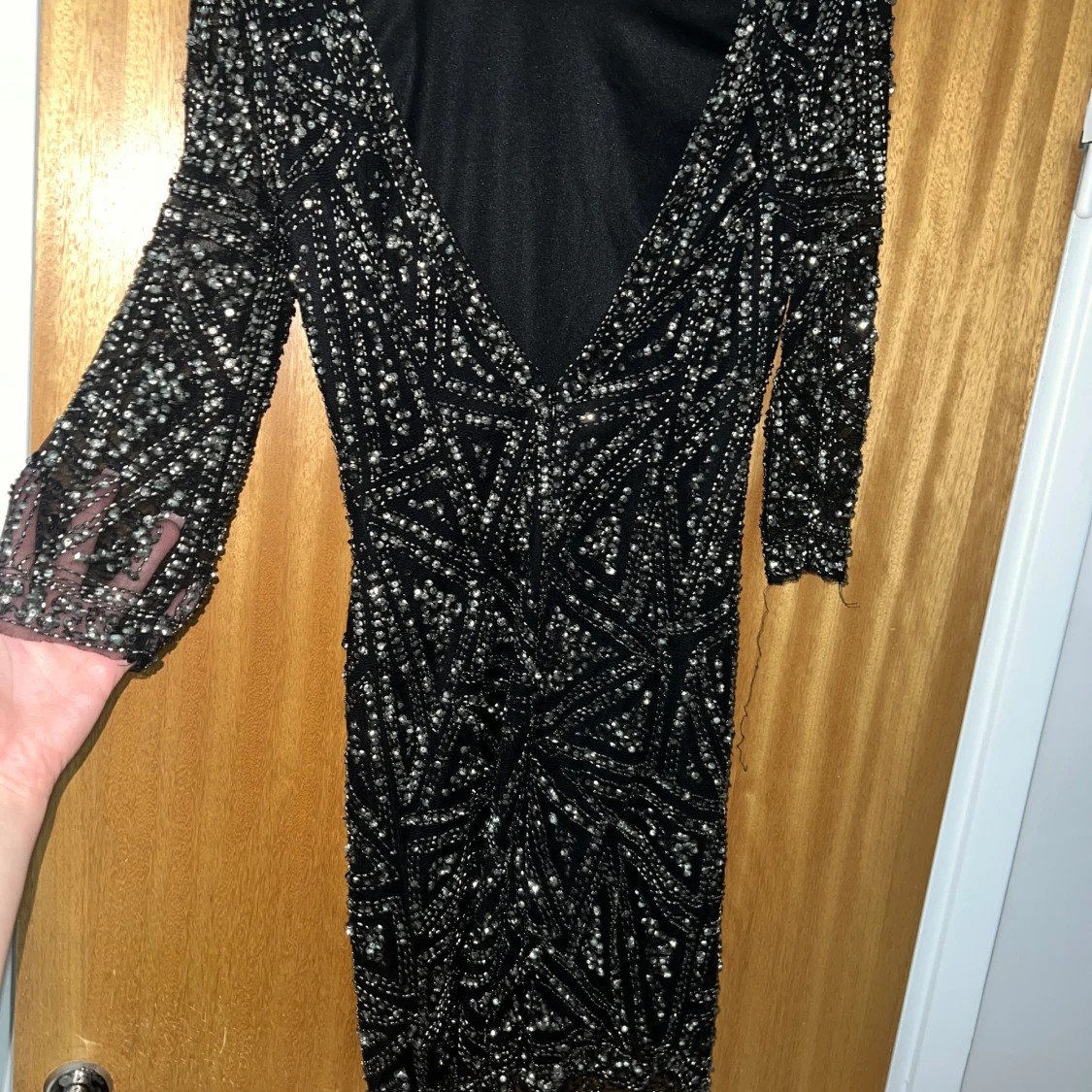 Svart/glittrig festklänning  - 92