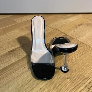 Pretty little thing heels - Nyskick. Köpt för 499kr. Pris kan diskuteras vid snabb affär.