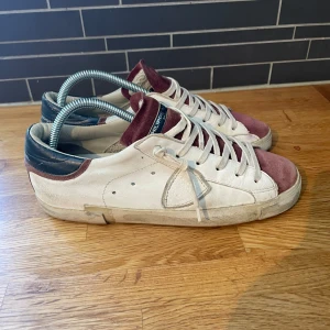 Phillipe model - Säljer mina phillipe modell, strl 40 men passar 41. skick 8/10