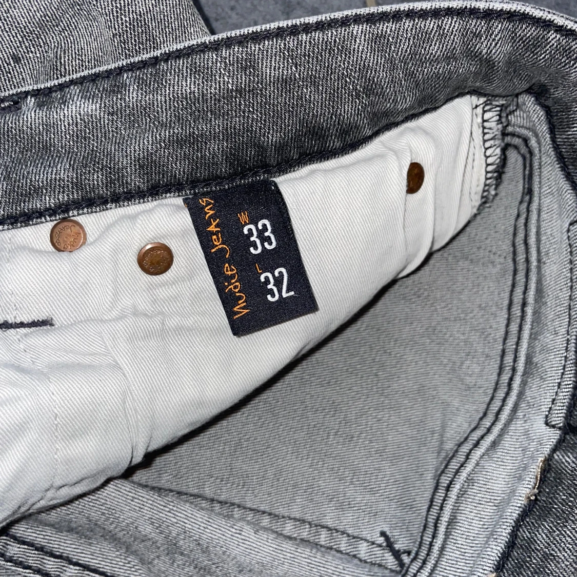 Gråa nudie jeans - 91