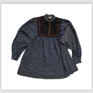 Skjorta 70-tal - Skjorta i bomull med manchesterdetaljer.