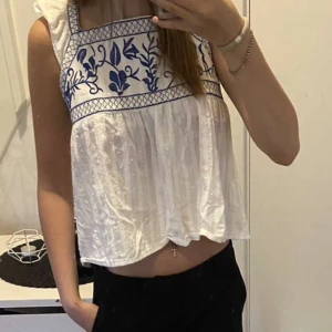 Sommar topp  - Söt topp, köpt på shein men i ett bra skick, ej några defekter. 