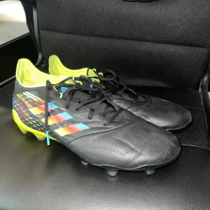 Adidas Copa Sense 2 fotbollsskor - Använt ett par gånger. Köpt för 1300kr