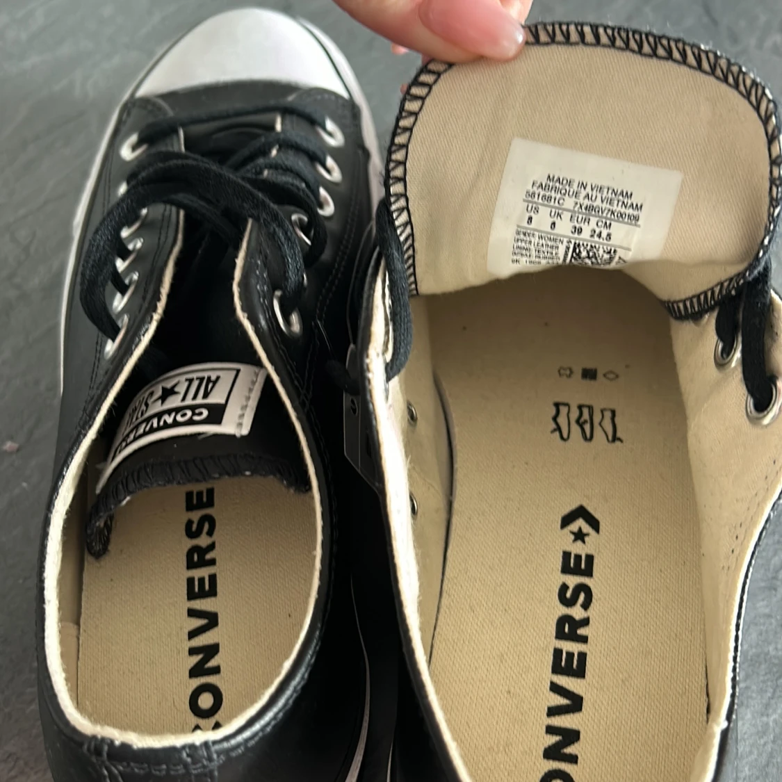 Oanvända platå Converse i skinn  - 92